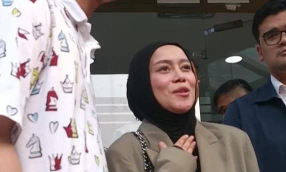 Lesti Kejora Imbau Fans Waspada Penipuan, Jangan Percaya Akun Palsu Atas Namanya Lesti Kejora Imbau Fans Waspada Penipuan, Jangan Percaya Akun Palsu Atas Namanya