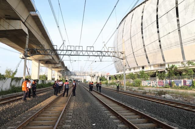 Pramono bakal Resmikan Stasiun KRL JIS Pekan Depan, LRT Velodrome-Manggarai Bulan Agustus Pramono bakal Resmikan Stasiun KRL JIS Pekan Depan, LRT Velodrome-Manggarai Bulan Agustus