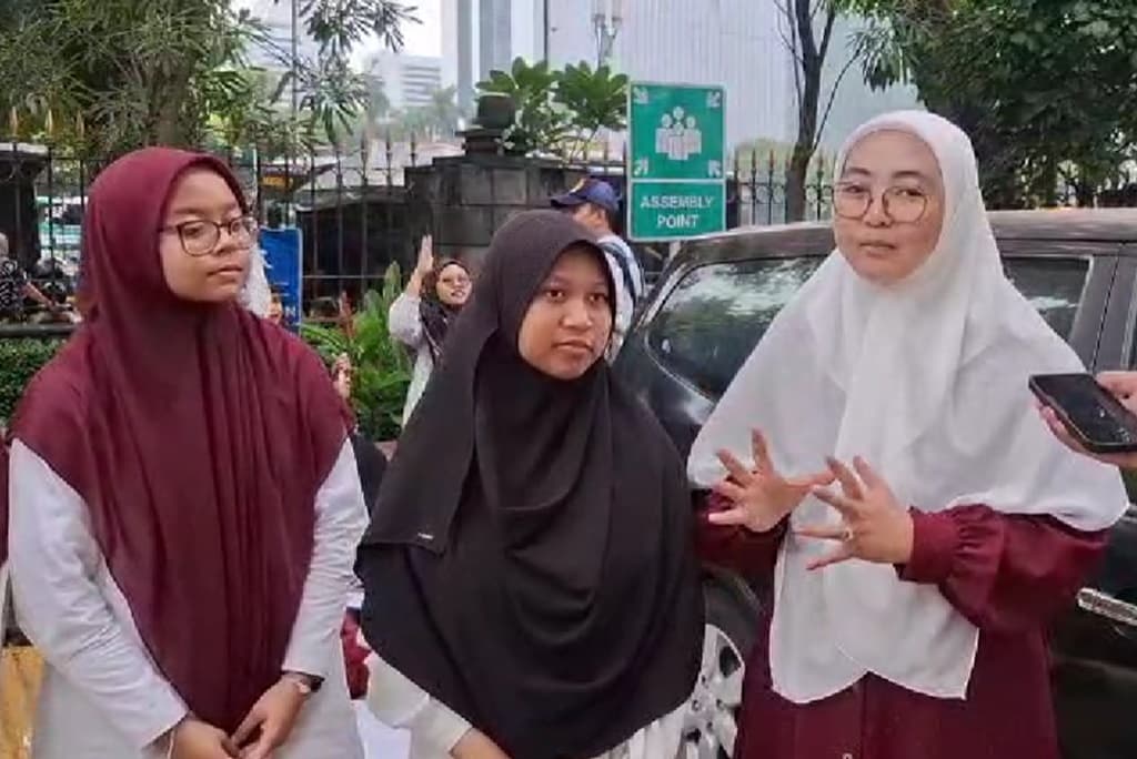 Cerita Guru asal Cianjur Ajak Muridnya ke Jakarta Ikut Aksi Bela Palestina Cerita Guru asal Cianjur Ajak Muridnya ke Jakarta Ikut Aksi Bela Palestina