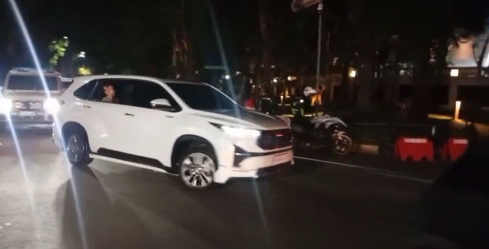 Prabowo Gelar Rapat Malam-Malam di Kertanegara, Gibran Turut Hadir Prabowo Gelar Rapat Malam-Malam di Kertanegara, Gibran Turut Hadir