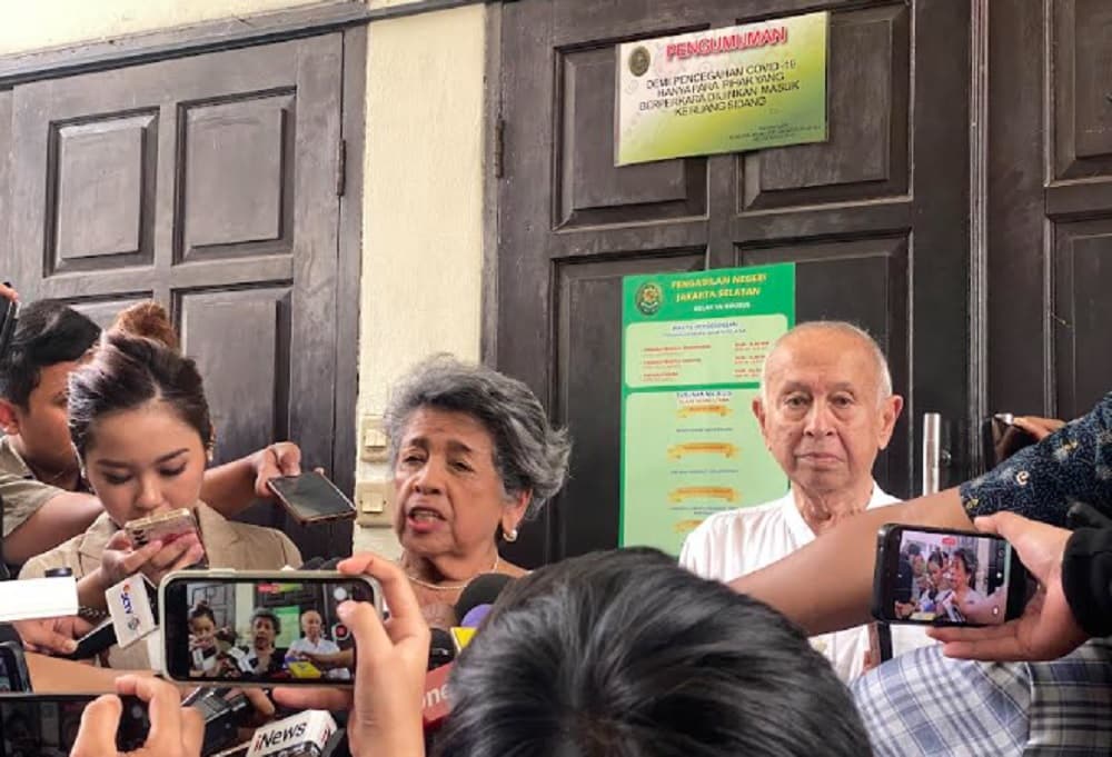 Praperadilan Nadiem Makarim Ditolak, Keluarga: Sangat Menyedihkan, Patahkan Hati Kami Praperadilan Nadiem Makarim Ditolak, Keluarga: Sangat Menyedihkan, Patahkan Hati Kami