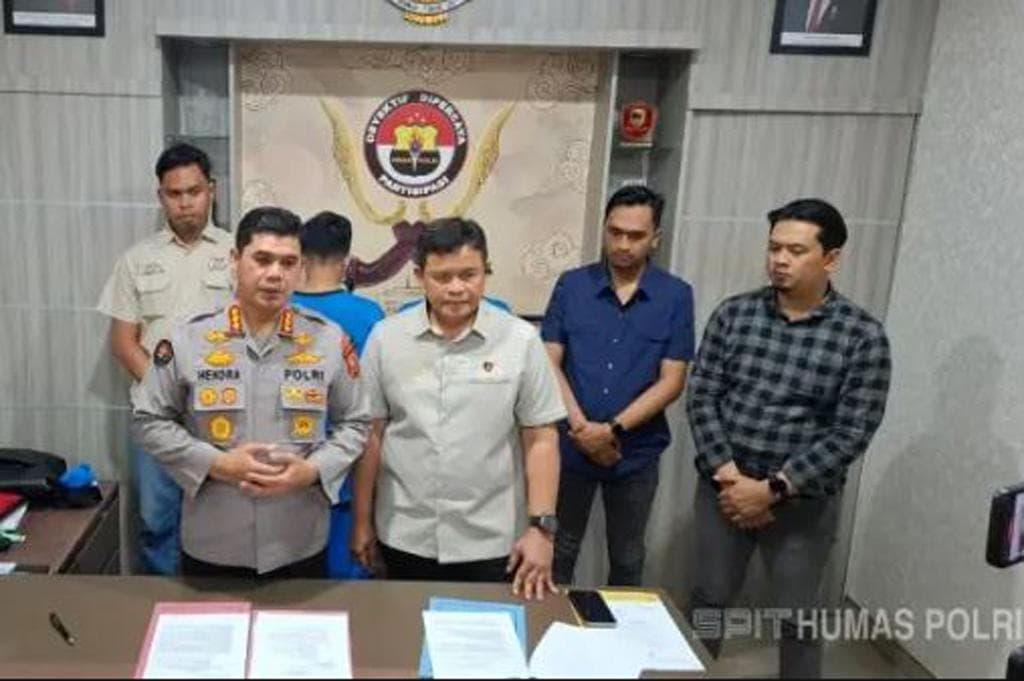 Polres Sukabumi Bongkar Kasus TPPO Modus Kawin Kontrak ke China, 2 Perekrut Ditahan Polres Sukabumi Bongkar Kasus TPPO Modus Kawin Kontrak ke China, 2 Perekrut Ditahan