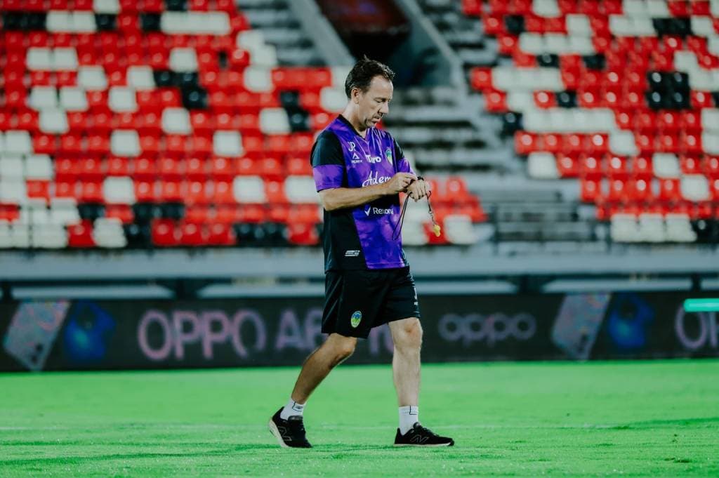 Rekor Tandang PSIM Dirusak Persita, Van Gastel Beri Komentar Begini Rekor Tandang PSIM Dirusak Persita, Van Gastel Beri Komentar Begini