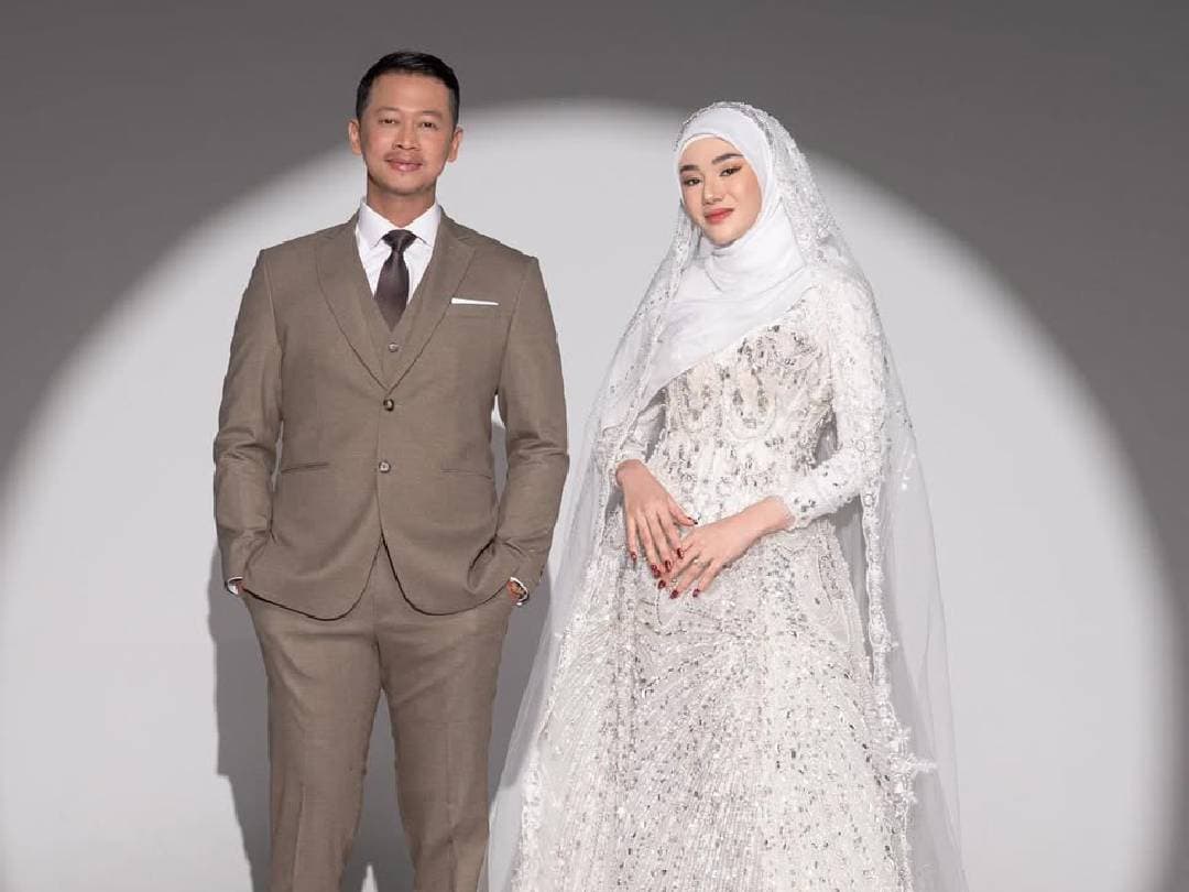 Video Viral Suami Clara Shinta dengan Wanita Lain Tersebar, Netizen Murka! Video Viral Suami Clara Shinta dengan Wanita Lain Tersebar, Netizen Murka!