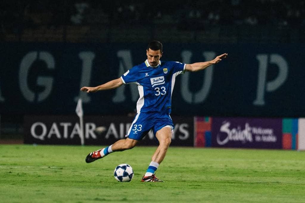 Thom Haye Beri Kabar Buruk jelang Persib Vs Madura United Thom Haye Beri Kabar Buruk jelang Persib Vs Madura United