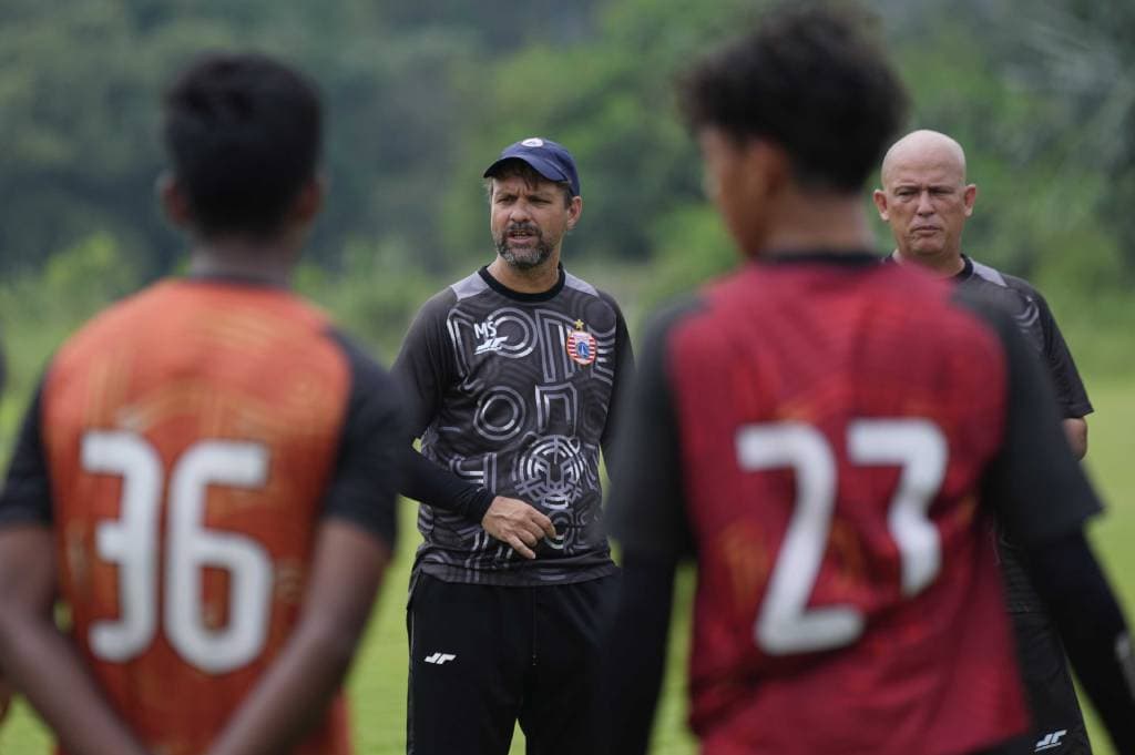 Jeda 24 Hari Persija: Mauricio Fokus Pulihkan Mental, Pemain Diberi Program Latihan Khusus Jeda 24 Hari Persija: Mauricio Fokus Pulihkan Mental, Pemain Diberi Program Latihan Khusus