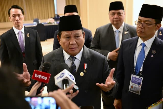 Prabowo Minta Game Online Dibatasi usai Ledakan di SMAN 72 Jakarta! Prabowo Minta Game Online Dibatasi usai Ledakan di SMAN 72 Jakarta!