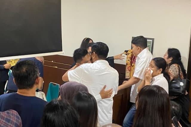 Christiano Pengemudi BMW Penabrak Argo Mahasiswa UGM hingga Tewas Divonis 14 Bulan Penjara Christiano Pengemudi BMW Penabrak Argo Mahasiswa UGM hingga Tewas Divonis 14 Bulan Penjara