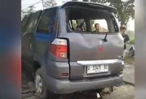 Kecelakaan Maut Mobil MBG Tabrak Becak Motor di Lamongan, Sopir Tewas Kecelakaan Maut Mobil MBG Tabrak Becak Motor di Lamongan, Sopir Tewas