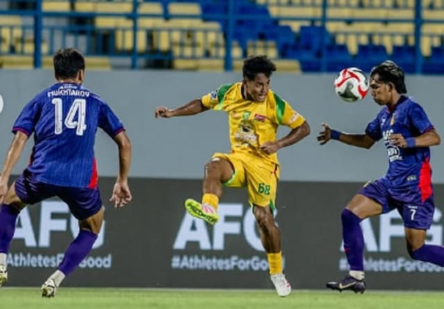 Hasil Super League: Derby Jatim Panas! Persik Kediri Tahan Persebaya Surabaya Hasil Super League: Derby Jatim Panas! Persik Kediri Tahan Persebaya Surabaya