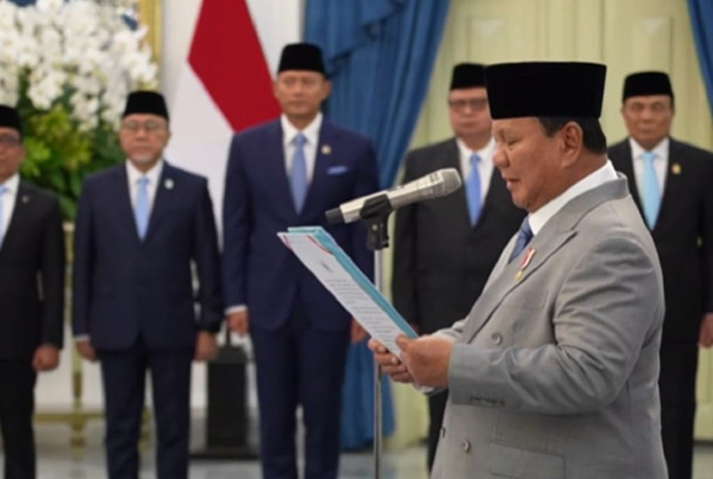 Breaking News: Prabowo Lantik Komisi Percepatan Reformasi Polri Breaking News: Prabowo Lantik Komisi Percepatan Reformasi Polri