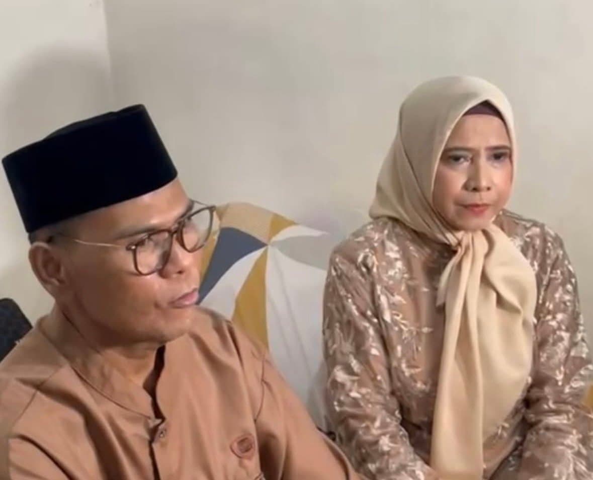 Fahmi Bo dan Istri Bakal Rayakan Lebaran Tanpa Anak, Kenapa? Fahmi Bo dan Istri Bakal Rayakan Lebaran Tanpa Anak, Kenapa?