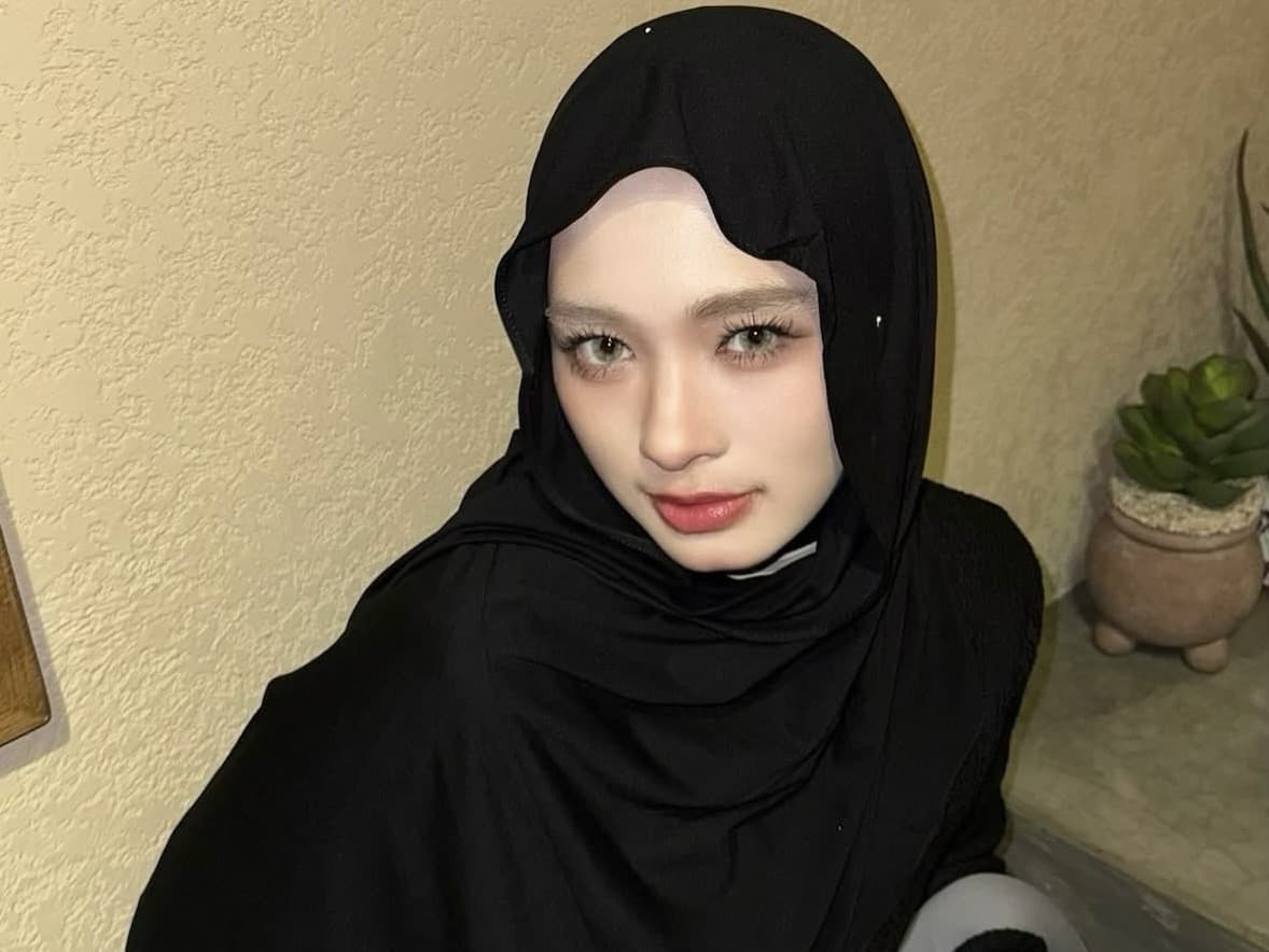 Pasrah, Inara Rusli Rela Lepaskan Insanul Fahmi jika Rujuk dengan Wardatina Mawa Pasrah, Inara Rusli Rela Lepaskan Insanul Fahmi jika Rujuk dengan Wardatina Mawa