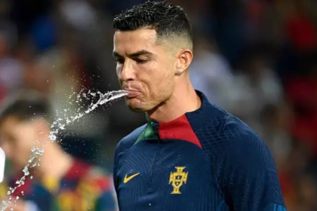 Cristiano Ronaldo Puasa Ramadan di Al Nassr, Mantan Rekan Setim Bocorkan Fakta Mengejutkan! Cristiano Ronaldo Puasa Ramadan di Al Nassr, Mantan Rekan Setim Bocorkan Fakta Mengejutkan!