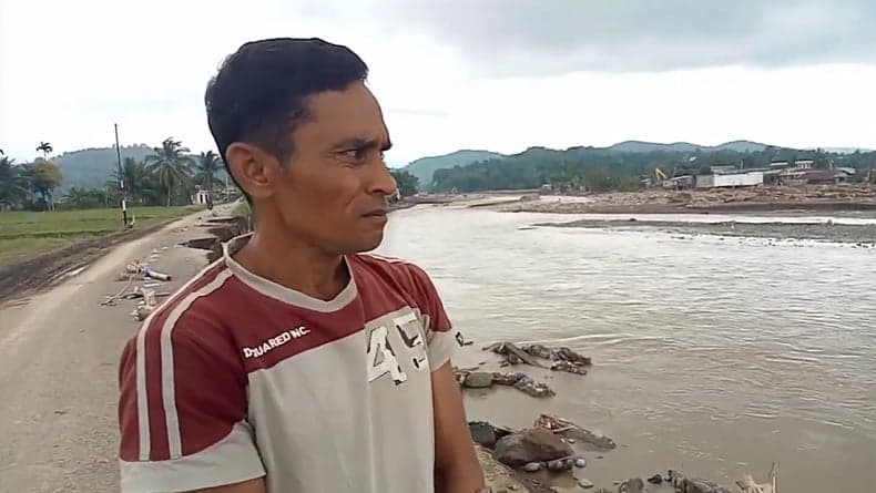 Kesaksian Warga saat Sekolah dan Puluhan Rumah di Sunong Aceh Hanyut Disapu Banjir Kesaksian Warga saat Sekolah dan Puluhan Rumah di Sunong Aceh Hanyut Disapu Banjir