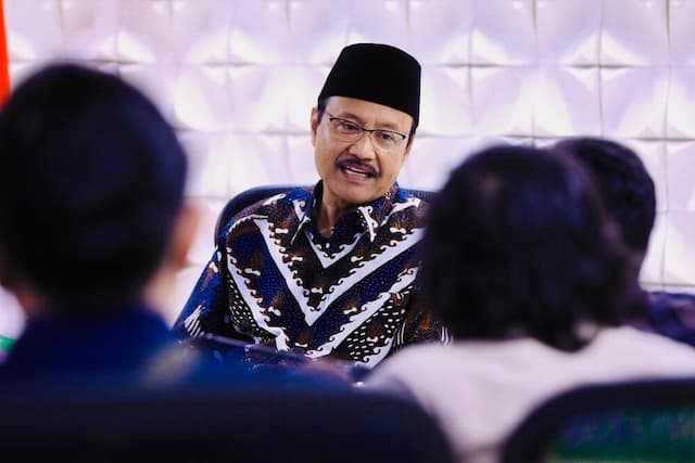 Mensos Respons Artis-Influencer Buka Donasi Bencana Sumatra: Harusnya Izin Dulu Mensos Respons Artis-Influencer Buka Donasi Bencana Sumatra: Harusnya Izin Dulu