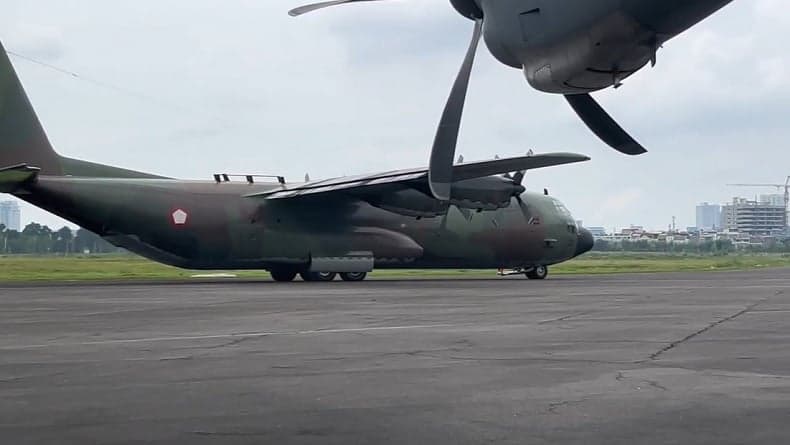 Penyaluran Bantuan Korban Banjir di Sumatera Melalui Pesawat TNI AU Terkendala Jaringan Penyaluran Bantuan Korban Banjir di Sumatera Melalui Pesawat TNI AU Terkendala Jaringan