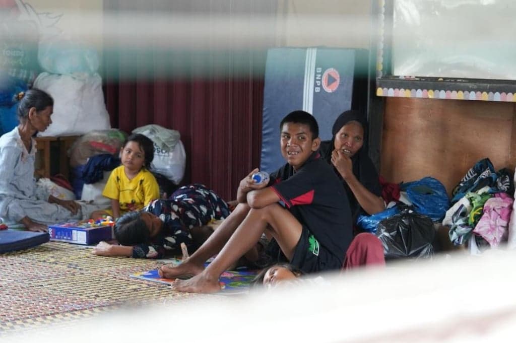 Akses Jalan di Sumbar Sudah Terbuka, Daerah Terdampak Banjir Kini Bisa Dijangkau Akses Jalan di Sumbar Sudah Terbuka, Daerah Terdampak Banjir Kini Bisa Dijangkau