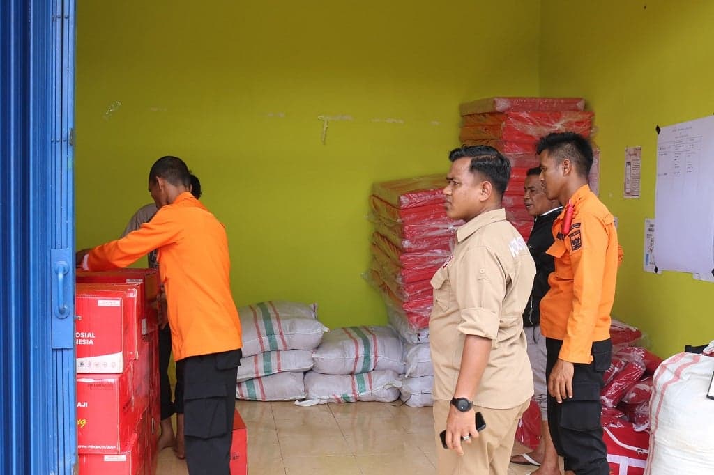 Kebut Bantuan ke Sumbar, Dapur Umum Siapkan 239.898 Bungkus Makanan per Hari Kebut Bantuan ke Sumbar, Dapur Umum Siapkan 239.898 Bungkus Makanan per Hari
