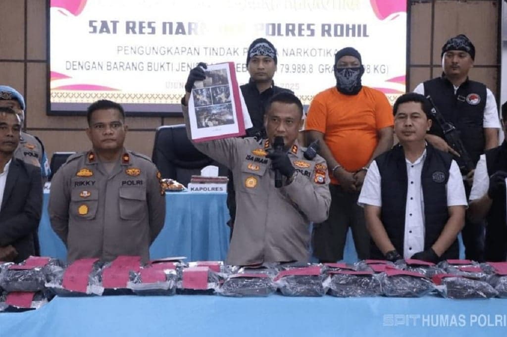 Polres Rokan Hilir Gagalkan Pengiriman Sabu Hampir 80 Kg ke Pekanbaru Polres Rokan Hilir Gagalkan Pengiriman Sabu Hampir 80 Kg ke Pekanbaru