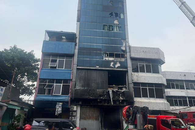 Bos Terra Drone Divonis 1 Tahun 4 Bulan buntut Kebakaran Tewaskan 22 Orang, Hakim: Jadi Pembelajaran Bos Terra Drone Divonis 1 Tahun 4 Bulan buntut Kebakaran Tewaskan 22 Orang, Hakim: Jadi Pembelajaran