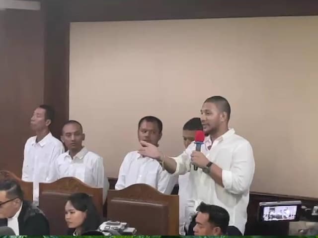 Ammar Zoni Ngaku Diperas Rp300 Juta oleh Oknum Polisi Ammar Zoni Ngaku Diperas Rp300 Juta oleh Oknum Polisi