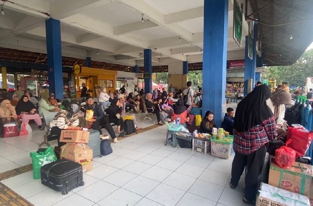 Jangan Khawatir Tiba Tengah Malam, Terminal Kampung Rambutan Sediakan Bus Amari Jangan Khawatir Tiba Tengah Malam, Terminal Kampung Rambutan Sediakan Bus Amari