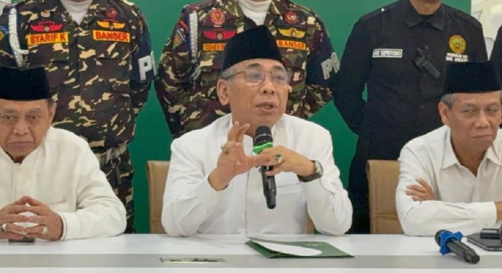 Rais Aam Tak Gubris Ajakan Islah, Gus Yahya Kumpulkan PWNU-PCNU Tentukan Sikap Rais Aam Tak Gubris Ajakan Islah, Gus Yahya Kumpulkan PWNU-PCNU Tentukan Sikap