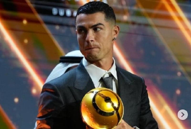 Cristiano Ronaldo Resmi Beli 25 Persen Saham Almeria, Siap Jadi Bos Klub usai Gantung Sepatu Cristiano Ronaldo Resmi Beli 25 Persen Saham Almeria, Siap Jadi Bos Klub usai Gantung Sepatu