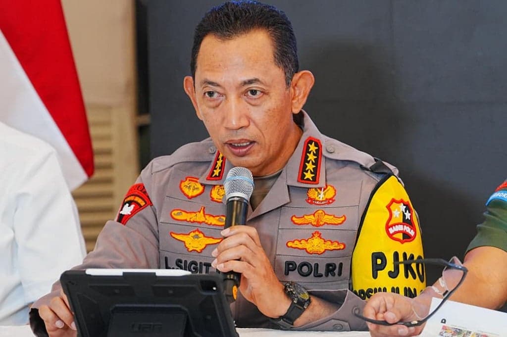 Kapolri Pastikan Kasus Oknum Brimob Aniaya Siswa di Maluku Diproses Transparan Kapolri Pastikan Kasus Oknum Brimob Aniaya Siswa di Maluku Diproses Transparan