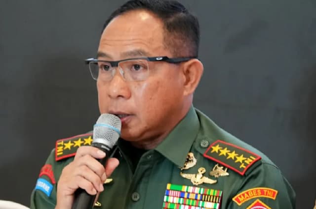 Panglima TNI Beberkan Alasan Seluruh Prajurit di Lebanon Pulang ke RI Bulan Depan Panglima TNI Beberkan Alasan Seluruh Prajurit di Lebanon Pulang ke RI Bulan Depan