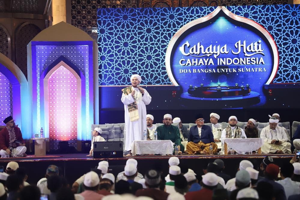 Doa Bangsa untuk Sumatra, Habib Jindan: Musibah adalah Ujian Cinta dari Allah SWT Doa Bangsa untuk Sumatra, Habib Jindan: Musibah adalah Ujian Cinta dari Allah SWT