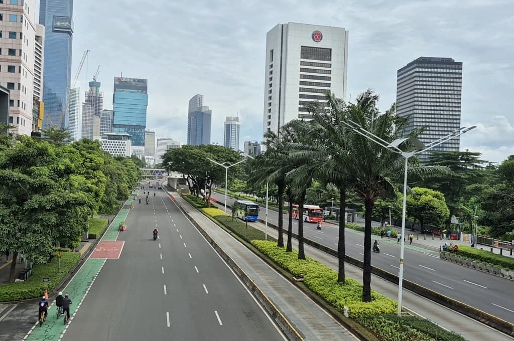 Penampakan Langka Jalan Sudirman Jakarta Sepi di Hari Pertama 2026 Penampakan Langka Jalan Sudirman Jakarta Sepi di Hari Pertama 2026