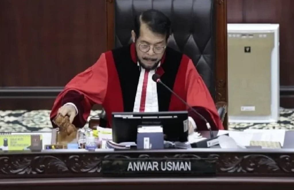 Anwar Usman Sering Absen Sidang MK, Anggota DPR: Sebaiknya Bertindak Negarawan Anwar Usman Sering Absen Sidang MK, Anggota DPR: Sebaiknya Bertindak Negarawan