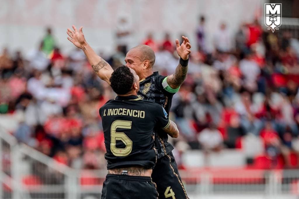 Hasil Super League: Malut United Mengamuk di Ternate, PSBS Dibantai 6-2! Hasil Super League: Malut United Mengamuk di Ternate, PSBS Dibantai 6-2!