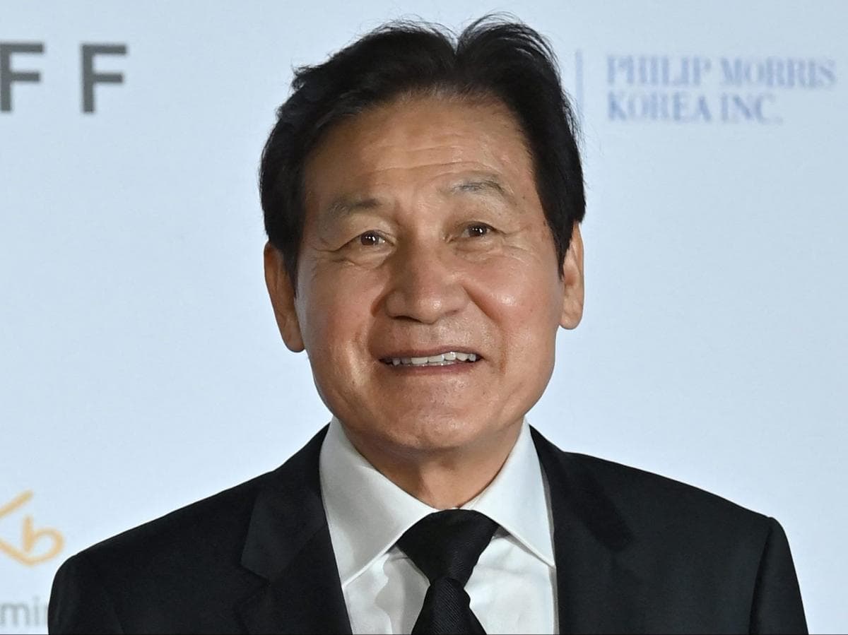 Detik-Detik Aktor Senior Korsel Ahn Sung-ki Meninggal Dunia Terungkap, Sempat Koma di RS! Detik-Detik Aktor Senior Korsel Ahn Sung-ki Meninggal Dunia Terungkap, Sempat Koma di RS!