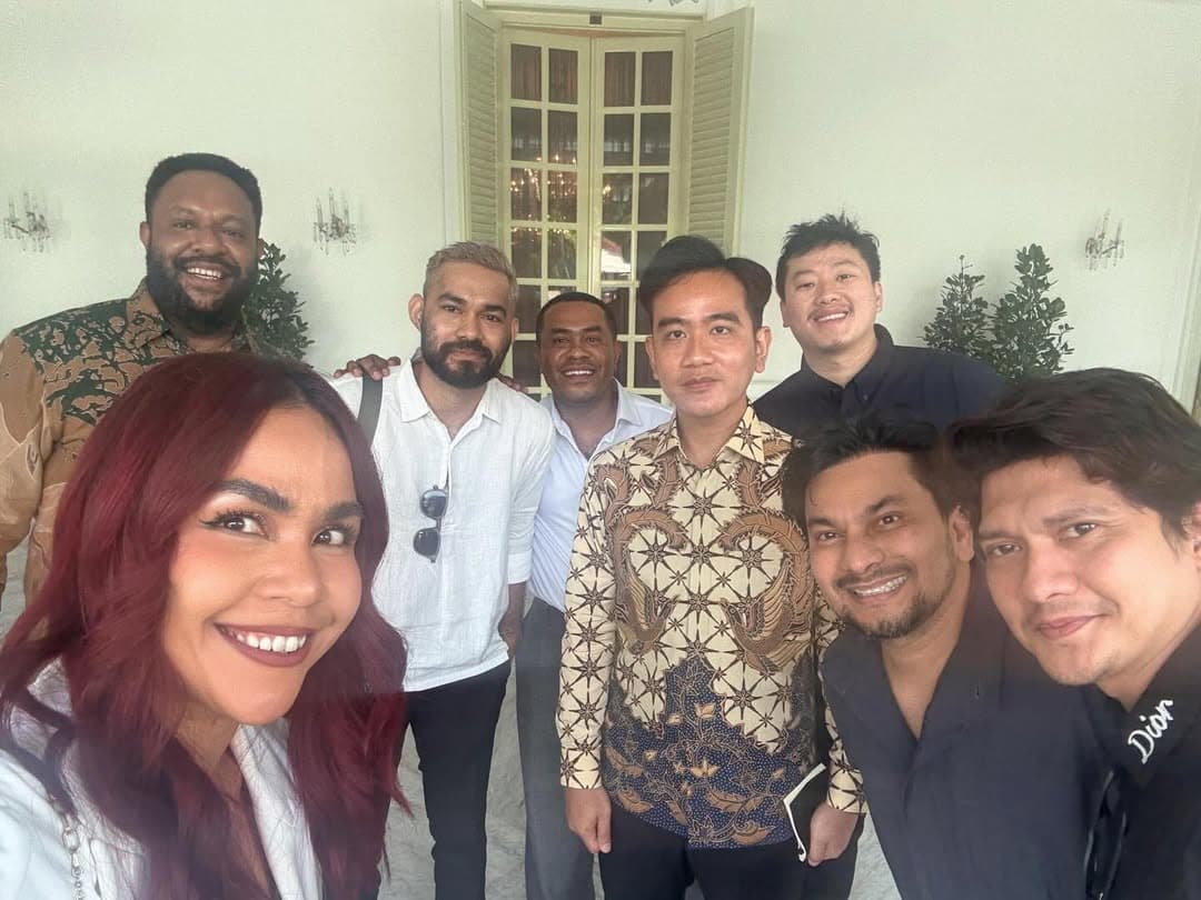 Viral Dokter Tompi Foto Bareng Wapres Gibran: Komisaris atau Dirut Pertamina? Viral Dokter Tompi Foto Bareng Wapres Gibran: Komisaris atau Dirut Pertamina?