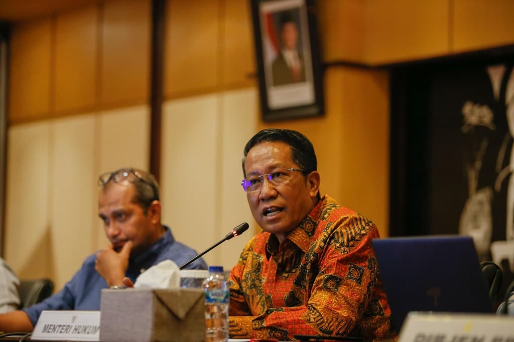 Menkum Ungkap Pasal Penghinaan Presiden dan Wapres Bersifat Delik Aduan Absolut, Ini Penjelasannya Menkum Ungkap Pasal Penghinaan Presiden dan Wapres Bersifat Delik Aduan Absolut, Ini Penjelasannya