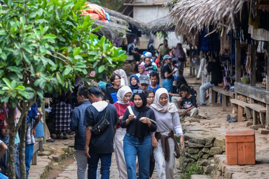 Wow! Wisata Baduy Diserbu 7.259 Pengunjung selama Libur Nataru 2026 Wow! Wisata Baduy Diserbu 7.259 Pengunjung selama Libur Nataru 2026