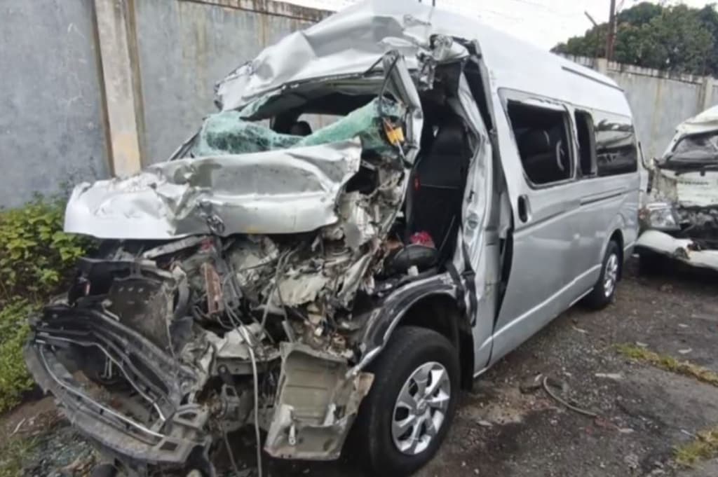 Terungkap! Minibus Tabrak Truk di Tol Semarang-Solo Bawa Rombongan Guru Hendak Melayat Terungkap! Minibus Tabrak Truk di Tol Semarang-Solo Bawa Rombongan Guru Hendak Melayat