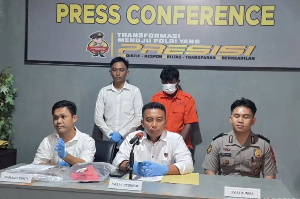 Cemburu Lihat Istri Dibonceng Motor, Pria di Boalemo Tikam Tetangga hingga Tewas Cemburu Lihat Istri Dibonceng Motor, Pria di Boalemo Tikam Tetangga hingga Tewas