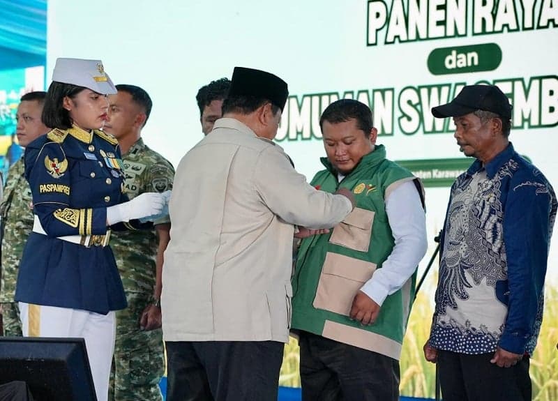 102 Orang Dianugerahi Satyalancana Wira Karya dari Prabowo, Bupati hingga Tokoh Tani 102 Orang Dianugerahi Satyalancana Wira Karya dari Prabowo, Bupati hingga Tokoh Tani