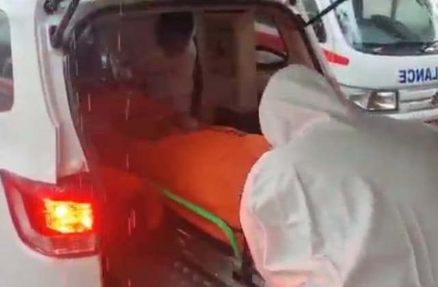 Usai Divisum, Jenazah Pendaki Syafiq Ali Dibawa ke Magelang Usai Divisum, Jenazah Pendaki Syafiq Ali Dibawa ke Magelang