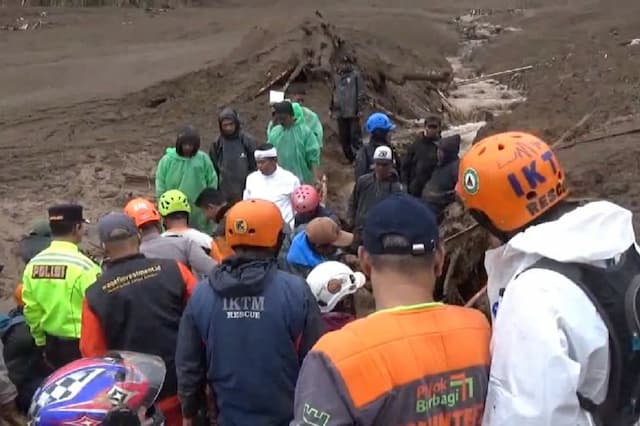 KDM Ungkap Penyebab Longsor Cisarua Bandung Barat di Kaki Gunung Burangrang KDM Ungkap Penyebab Longsor Cisarua Bandung Barat di Kaki Gunung Burangrang