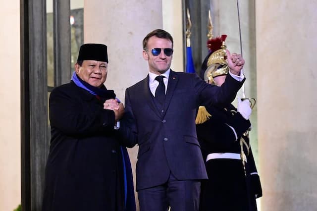 Momen Macron Gunakan Bahasa Indonesia saat Sambut Prabowo di Prancis Momen Macron Gunakan Bahasa Indonesia saat Sambut Prabowo di Prancis