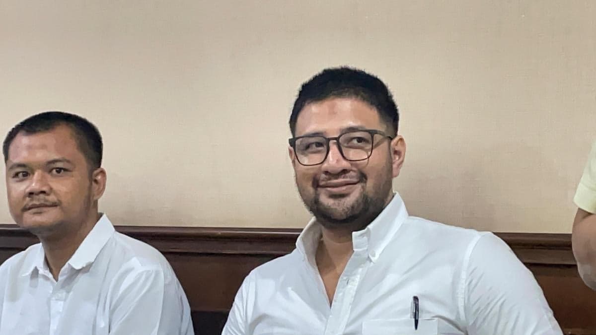 Ammar Zoni Dituntut 9 Tahun Penjara dan Denda Rp500 Juta Ammar Zoni Dituntut 9 Tahun Penjara dan Denda Rp500 Juta