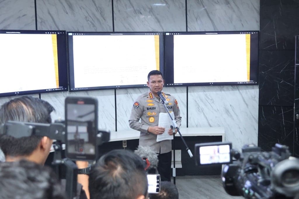 Polisi Bantah Rekayasa Kasus di Polsek Cilandak, Berawal dari Kelalaian Pakai Kertas Bekas Polisi Bantah Rekayasa Kasus di Polsek Cilandak, Berawal dari Kelalaian Pakai Kertas Bekas