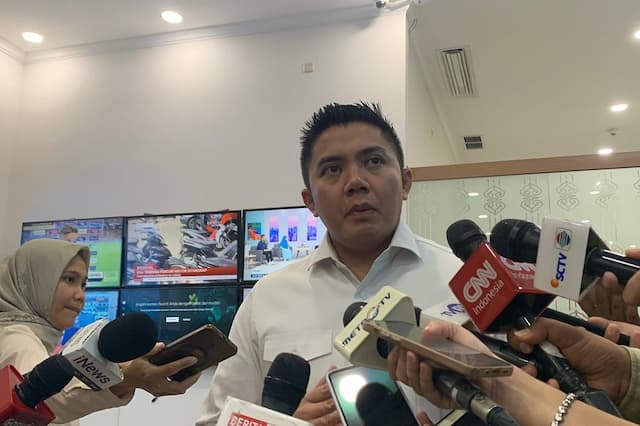 Prabowo Dikabarkan Pakai 2 Pesawat Kepresidenan ke Luar Negeri, Ini Kata Seskab Teddy Prabowo Dikabarkan Pakai 2 Pesawat Kepresidenan ke Luar Negeri, Ini Kata Seskab Teddy