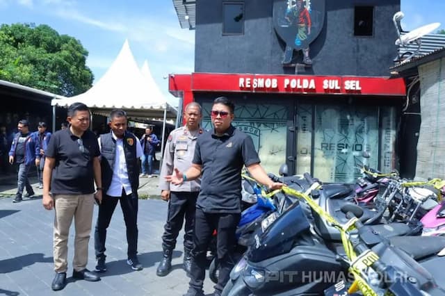 Polda Sulsel Tangkap 4 Tersangka Curanmor, 35 Motor Curian Diamankan Polda Sulsel Tangkap 4 Tersangka Curanmor, 35 Motor Curian Diamankan
