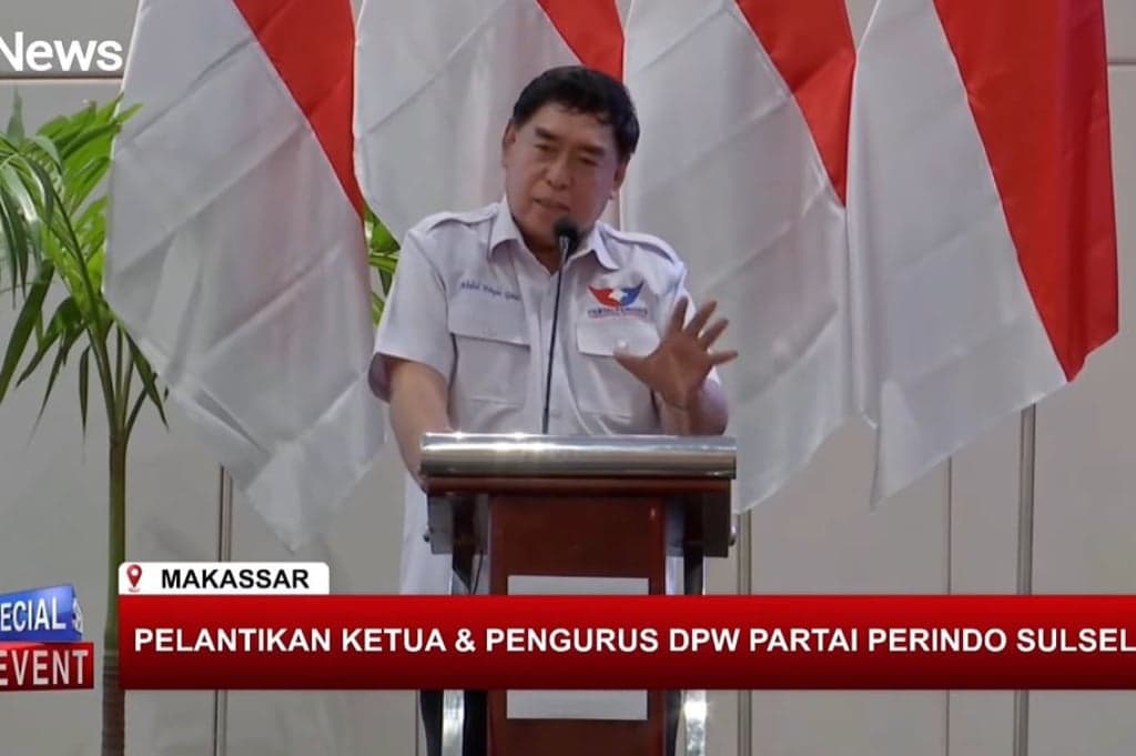 Dilantik Jadi Ketua Perindo Sulsel, Abdul Hayat Gani Perjuangkan Rakyat Naik Kelas Dilantik Jadi Ketua Perindo Sulsel, Abdul Hayat Gani Perjuangkan Rakyat Naik Kelas